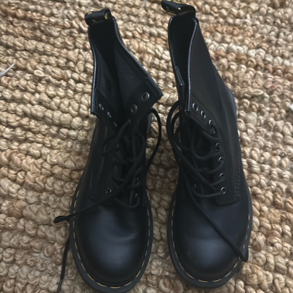 Dr Martens 1460 Black Smooth Leather Lace Up Combat Boots